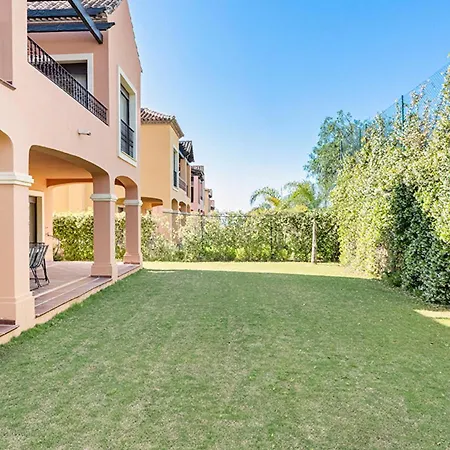 Villa Wonderful Holiday For Families Or A Large Group Of Friends All Yours Estepona